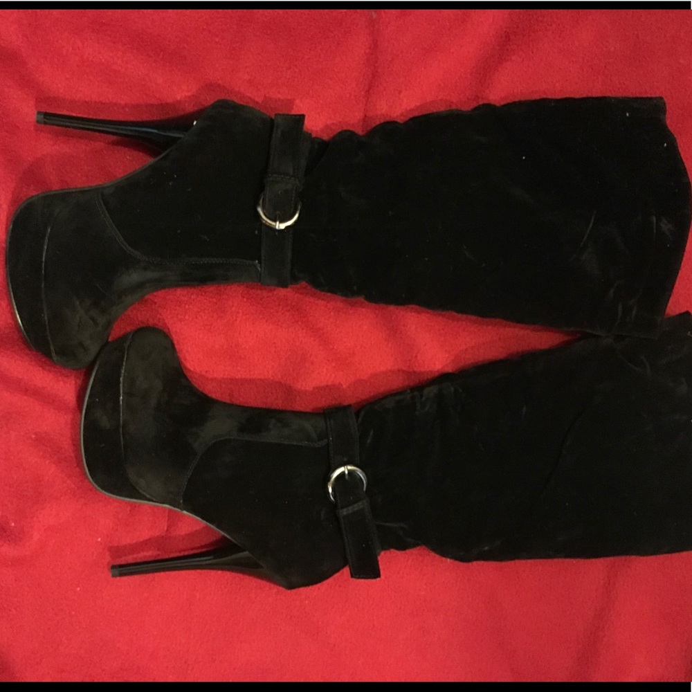 Brand New suade below the knee boots with buckle